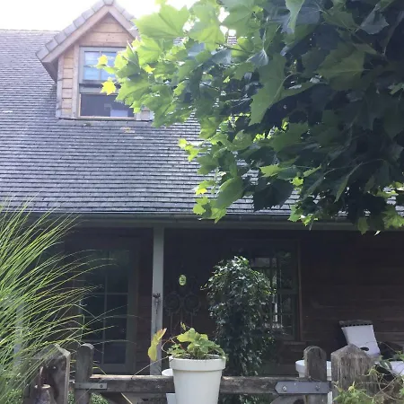 Panzió L'eau Claire La Hulpe